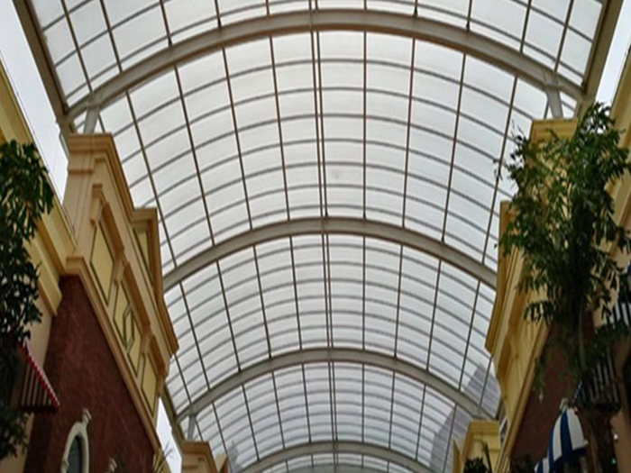 三亚屋面网架顶棚吊装方案